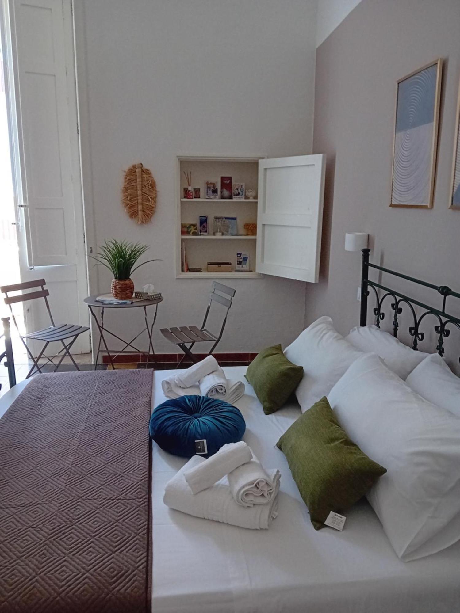 Aremu Hotell Lecce Exteriör bild